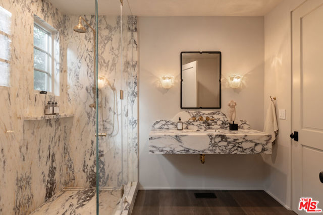 7100 La Presa Drive, Los Angeles CA: https://media.crmls.org/mediaz/d8d57572-f5e4-4c5d-b537-8b04946fc8c7.jpg