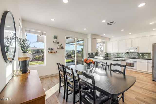 Detail Gallery Image 3 of 44 For 3118 Foxtail Ct, Thousand Oaks,  CA 91362 - 3 Beds | 2 Baths