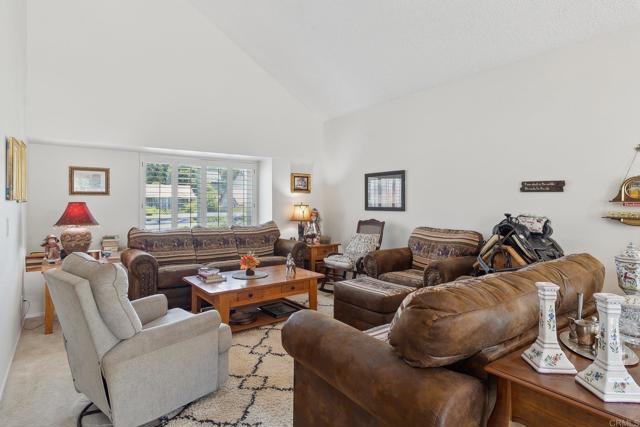 946 Carriage Drive, San Marcos CA: https://media.crmls.org/mediaz/d8d708f1-77e0-4c2e-9a17-999389206a19.jpg