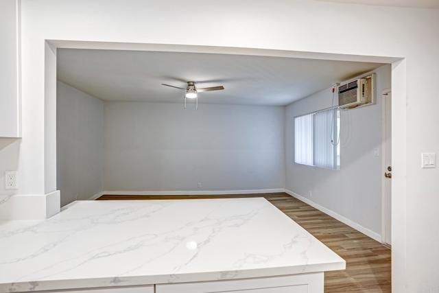 Detail Gallery Image 2 of 9 For 141 Johnston Ln #4,  San Marcos,  CA 92069 - 2 Beds | 1 Baths