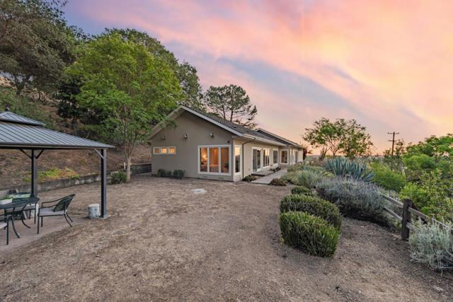 15010 Larga Vista Drive, Los Gatos CA: https://media.crmls.org/mediaz/d8d7bd54-296a-4623-81e6-b05db906a77a.jpg