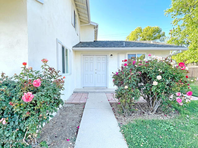 2467 Invar Court, Simi Valley CA: https://media.crmls.org/mediaz/d8d86997-9f4b-4e8e-8ff4-bcccb43383ad.jpg