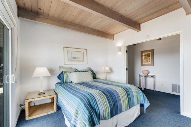 617 Beach Drive, Aptos CA: https://media.crmls.org/mediaz/d8da1eb9-f5c2-4df3-8fff-6a3e6bdba1f5.jpg