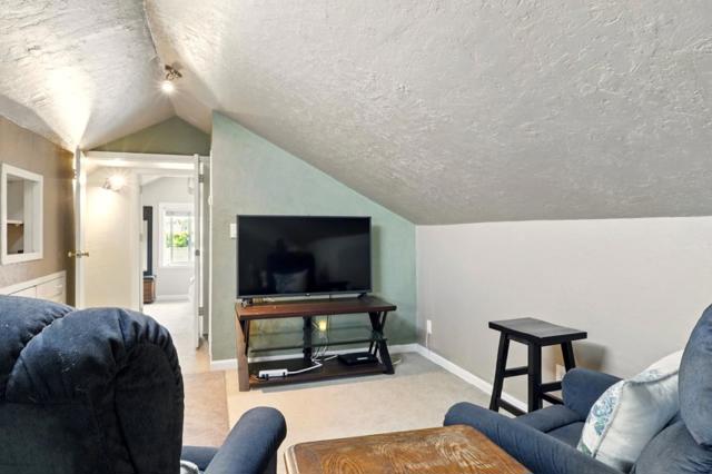 640 17th Avenue, Santa Cruz CA: https://media.crmls.org/mediaz/d8db056b-eaa8-4934-8b09-a10bba5e9b9a.jpg