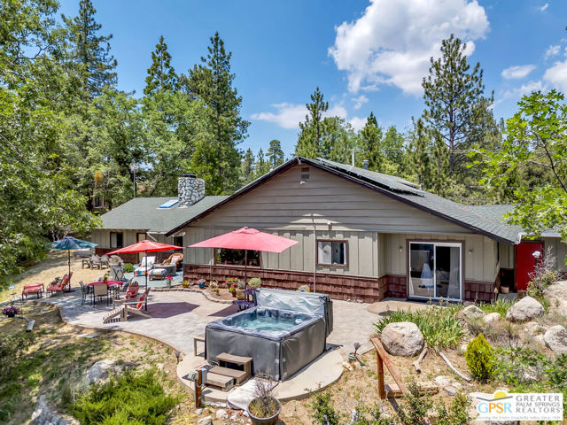 21395 Highway 243, Idyllwild CA: https://media.crmls.org/mediaz/d8db52a0-bc97-4dbf-a437-a989bfdb41e8.jpg