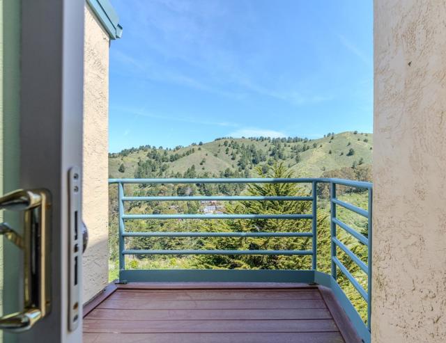 945 Fassler Avenue, Pacifica CA: https://media.crmls.org/mediaz/d8dd3479-6cb3-4180-b644-0513ee2d4f02.jpg