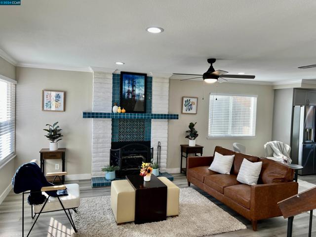 Image 37 of 47 For 3916 Tillamook Way