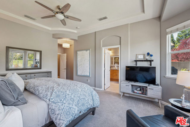 11051 Fiore Drive, Rancho Cordova CA: https://media.crmls.org/mediaz/d8e069fa-95e3-4816-b3a9-15b5203e38b0.jpg