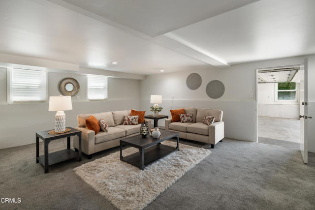 4531 El Camino Corto, La Canada Flintridge CA: https://media.crmls.org/mediaz/d8e1c3c1-1a62-4e00-99ba-f76735d0a524.jpg