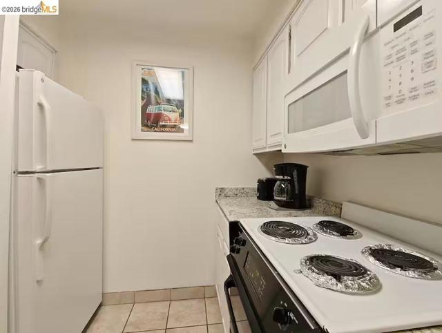 3535 Lake Tahoe Blvd, South Lake Tahoe CA: https://media.crmls.org/mediaz/d8e1e657-4b4a-4a0c-a67d-9cad5fd07e6f.jpg