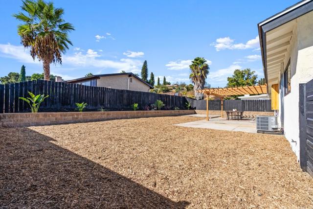 Image 38 of 40 For 13328 Silver Lake Dr