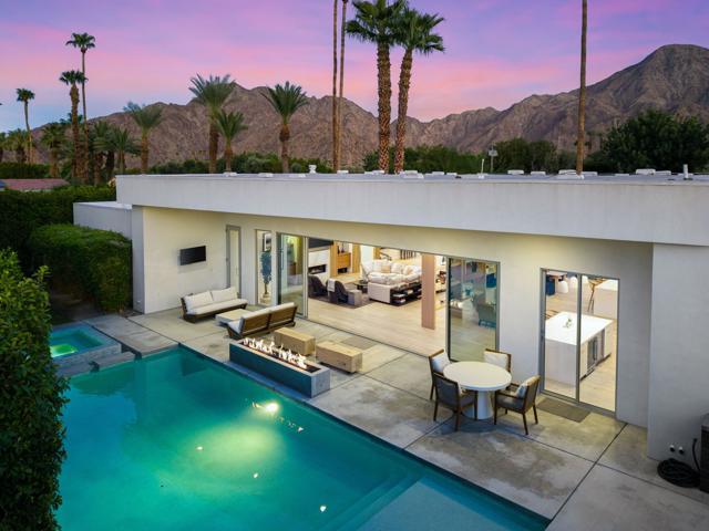 75690 Fairway Drive, Indian Wells CA: https://media.crmls.org/mediaz/d8e2ab82-e8cb-4850-9d6f-f4fb68e2f44a.jpg