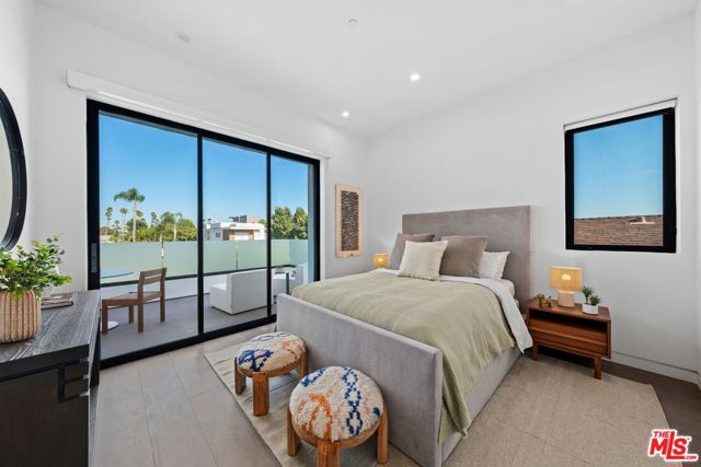 5 Bed Home for Sale in Los Angeles, California