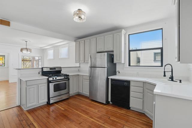 32 Cross Street, San Francisco CA: https://media.crmls.org/mediaz/d8e33149-6968-4773-b607-248e99c62d53.jpg