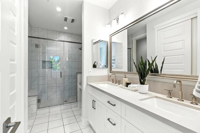 2014 W Middlefield Road, Mountain View CA: https://media.crmls.org/mediaz/d8e590da-4ae7-4104-a769-8d8de3bcdee4.jpg