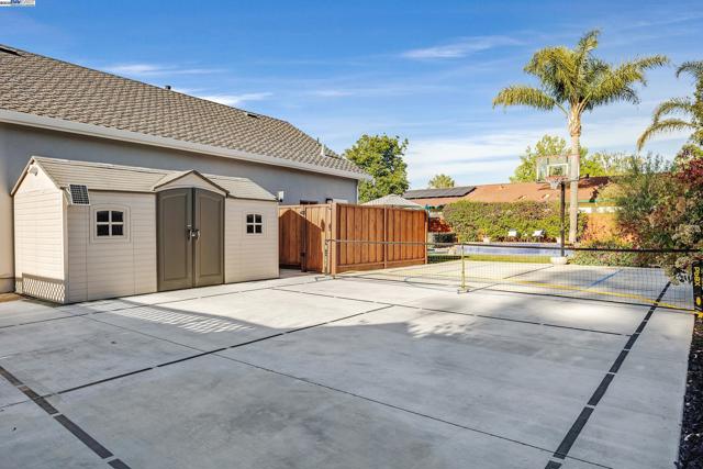 1153 Sherry Way, Livermore CA: https://media.crmls.org/mediaz/d8e5b6b3-7b87-4195-90af-2298a2dbe10b.jpg