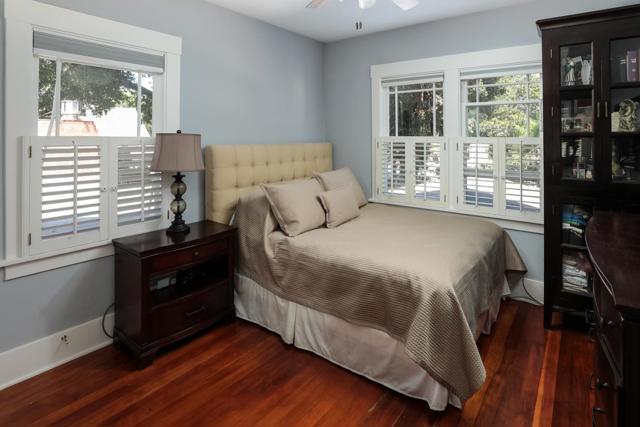 262 Oconnor Street, Menlo Park CA: https://media.crmls.org/mediaz/d8e5bc06-d63f-491a-8de5-d955d4b3e763.jpg