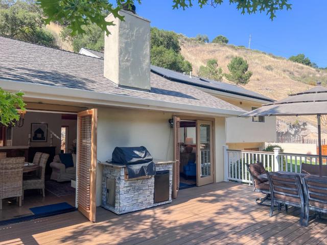 442 Corral De Tierra Road, Salinas CA: https://media.crmls.org/mediaz/d8e83cf4-76a7-48f2-be32-7d4d92d6c9bb.jpg