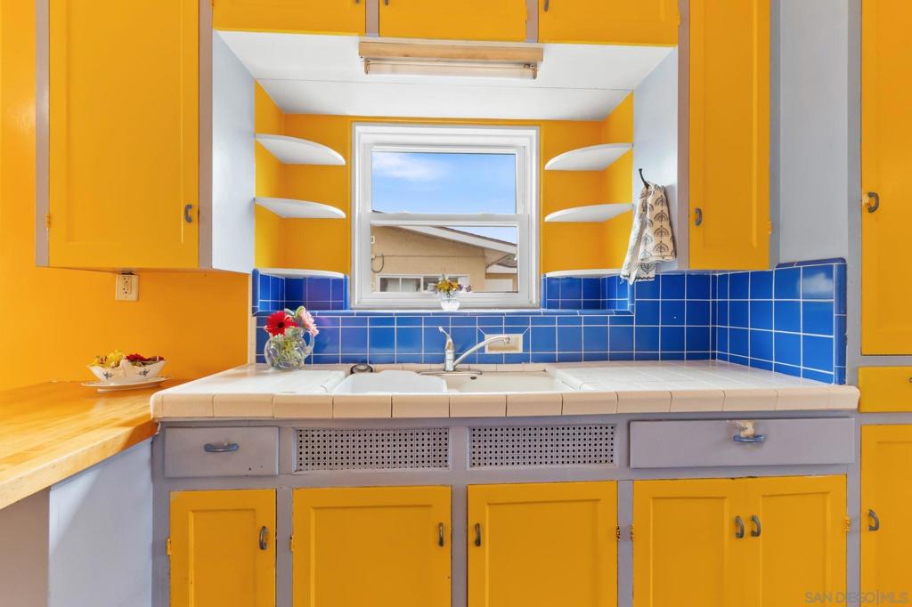 2330 Bancroft - photo 13