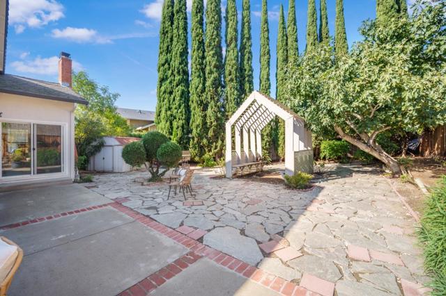 2195 Cimarron Court, Morgan Hill CA: https://media.crmls.org/mediaz/d8ea23b2-e1cf-4d2c-9d8c-2de744e78727.jpg