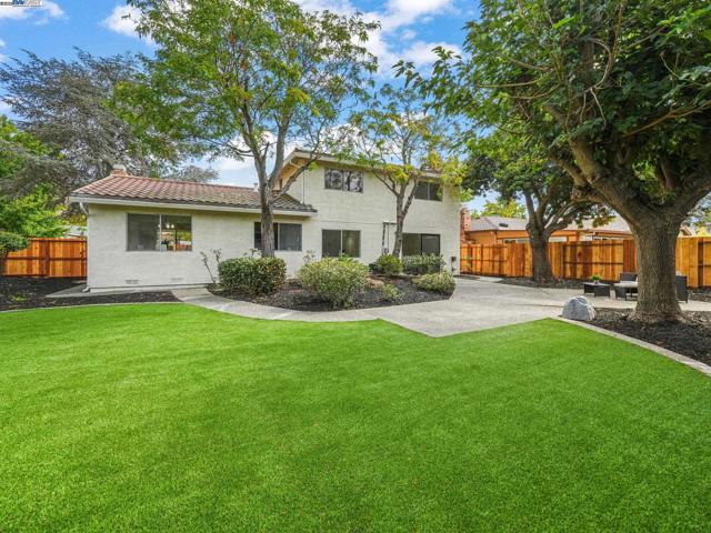 425 Lexington Dr, Vallejo CA: https://media.crmls.org/mediaz/d8ea2d8e-a487-4696-9fbd-648a456bd1ac.jpg