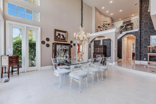 290 Bonnie Lane, Hollister CA: https://media.crmls.org/mediaz/d8eada27-783f-4b7e-9082-33de268c6cc6.jpg