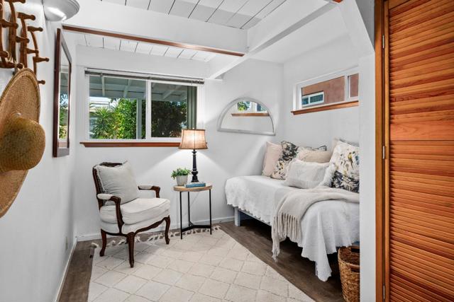 360 36th Avenue, Santa Cruz CA: https://media.crmls.org/mediaz/d8eae82d-8222-4c6d-b647-b66711518806.jpg