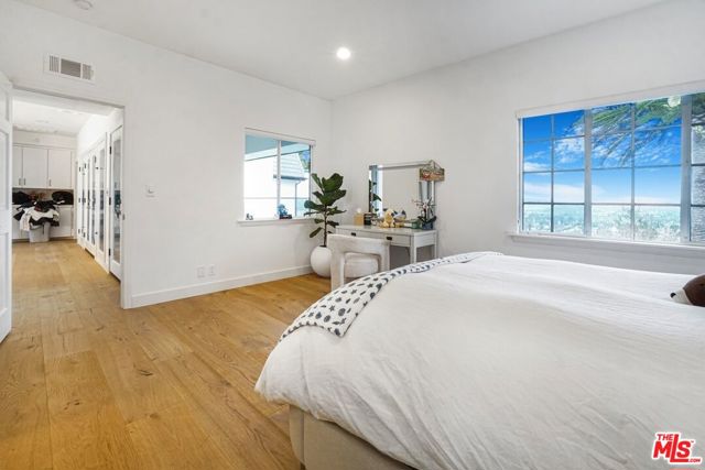 3485 Ridgeford Drive, Westlake Village CA: https://media.crmls.org/mediaz/d8eb57a8-2b62-456c-9642-35fae6dd0981.jpg