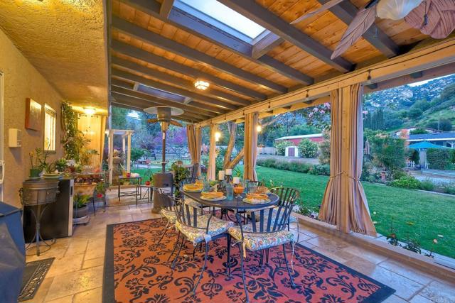 3097 Hidden Creek, Escondido CA: https://media.crmls.org/mediaz/d8ebf6e0-8a53-4a54-a264-e66ba27d36bf.jpg