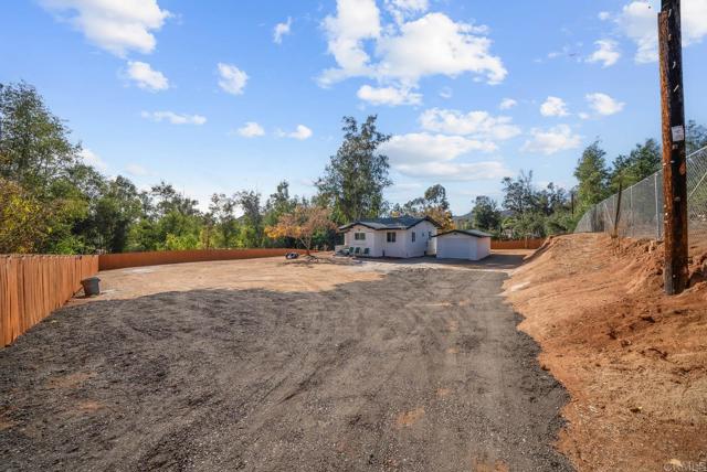 Image 34 of 51 For 11564 Manzanita Road