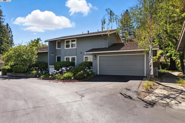 102 Rolling Green Cir, Pleasant Hill CA: https://media.crmls.org/mediaz/d8ed7ea9-bcea-4202-8256-8b7a6dc2c4ec.jpg