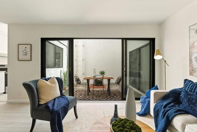 1919 Alameda De Las Pulgas, San Mateo CA: https://media.crmls.org/mediaz/d8edb2df-97bd-4a1e-84f7-d0a70b4637d3.jpg