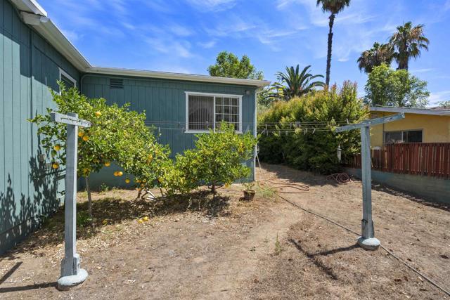 10705 Louisa Dr., La Mesa CA: https://media.crmls.org/mediaz/d8ef2892-ba20-4d65-a208-ef2be9e86d7f.jpg