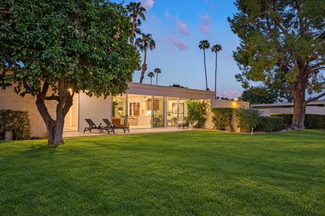 80 Lakeview Drive, Palm Springs, CA 92264