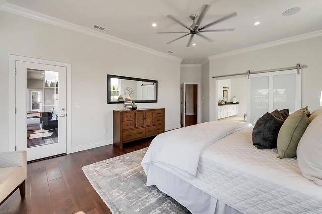475 E Middle Avenue, San Martin CA: https://media.crmls.org/mediaz/d8efd7ed-7091-41ed-b8fc-0d1055c07f60.jpg