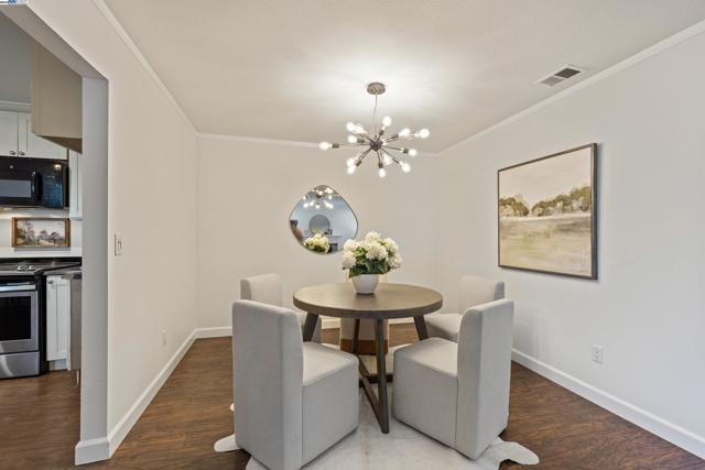 5285 Felicia Ave, Livermore CA: https://media.crmls.org/mediaz/d8f024bb-4373-4664-b9df-7c9b49d7d8c6.jpg