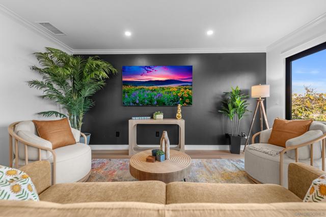 Image 9 of 46 For 4505 La Cuenta Dr