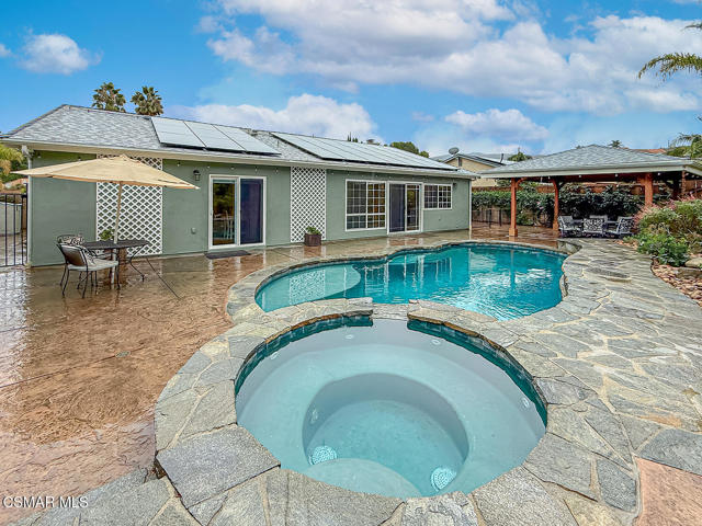 751 Muirfield Avenue, Simi Valley CA: https://media.crmls.org/mediaz/d8f1709c-3a56-4a83-b2f1-0bd657e6fc2c.jpg