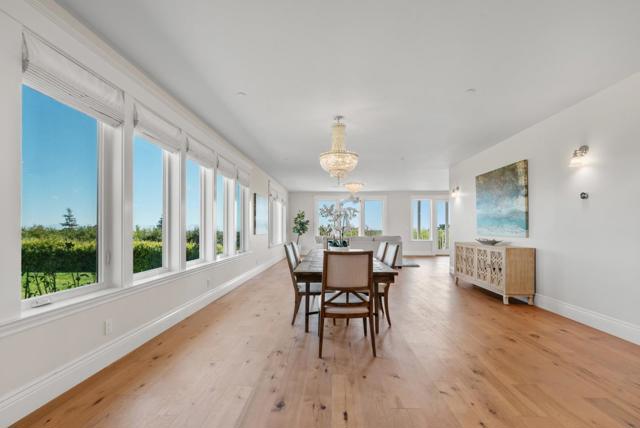 40 S Circle Drive, Santa Cruz CA: https://media.crmls.org/mediaz/d8f1cadf-1d7e-4d94-98b7-3896073b5c3e.jpg