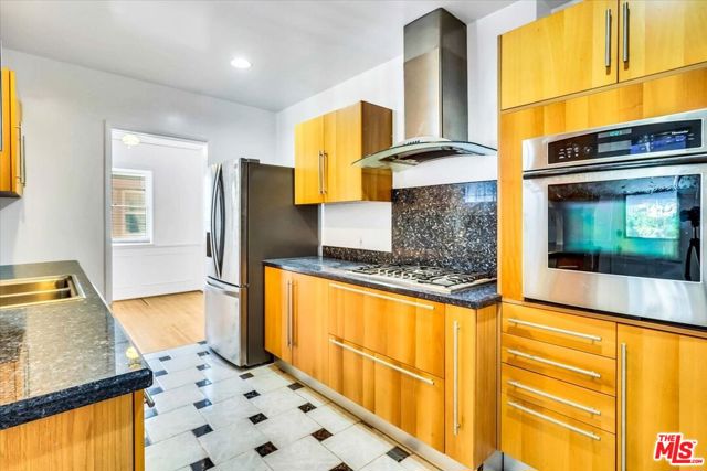 4026 McLaughlin Avenue photo 11