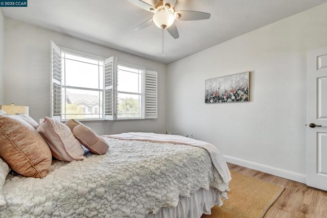 1033 LANTERN BAY, Hercules CA: https://media.crmls.org/mediaz/d8f224f5-f6b7-42f1-af1c-9a2712dc2cea.jpg