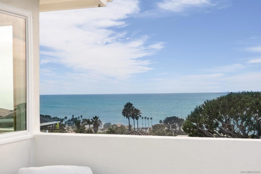 MLS #250042248SD image #19