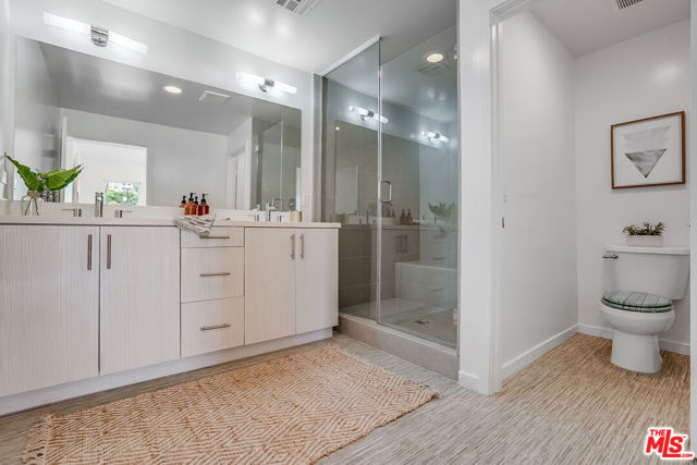 2930 Rowena Avenue, Los Angeles CA: https://media.crmls.org/mediaz/d8f259c0-4339-47e9-8ccd-816d782556d5.jpg