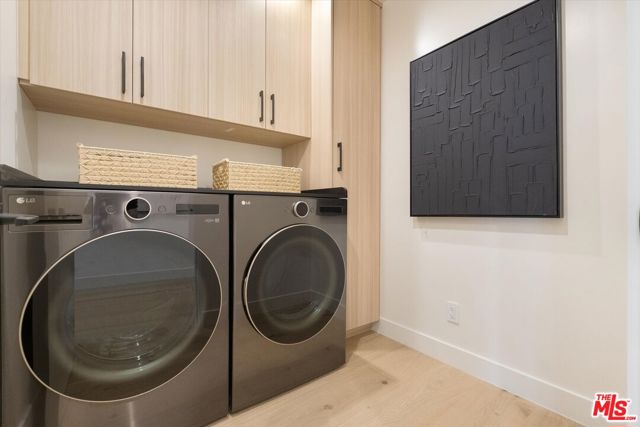 13949 Cumpston Street, Sherman Oaks CA: https://media.crmls.org/mediaz/d8f27544-7107-4ab8-a1bd-7bff99cfeecf.jpg