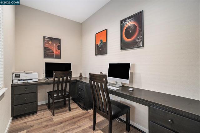 208 Littleton St, Oakley CA: https://media.crmls.org/mediaz/d8f2cd18-fd15-4c49-adfa-9bf9936efc2c.jpg