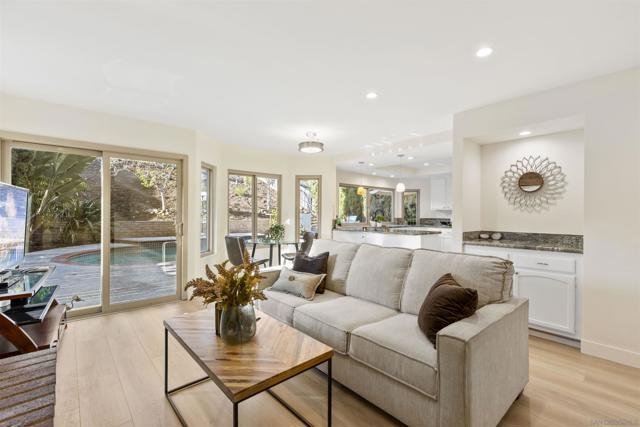 9720 Graceland Way,  CA: https://media.crmls.org/mediaz/d8f348d4-b505-4cd4-a87e-44c63ee30e2b.jpg