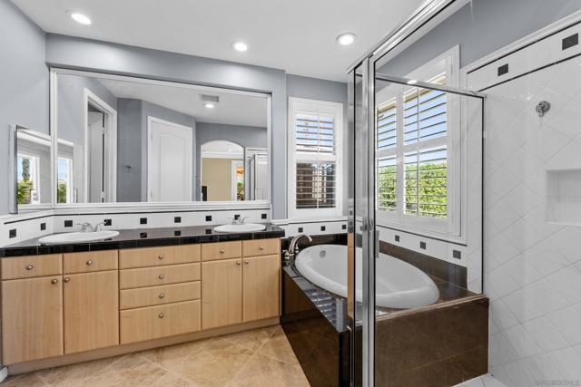 249 Via San Lucia, Rancho Mirage, California 92270, 3 Bedrooms Bedrooms, ,3 BathroomsBathrooms,Single Family Residence,For Sale,Via San Lucia,240015717SD