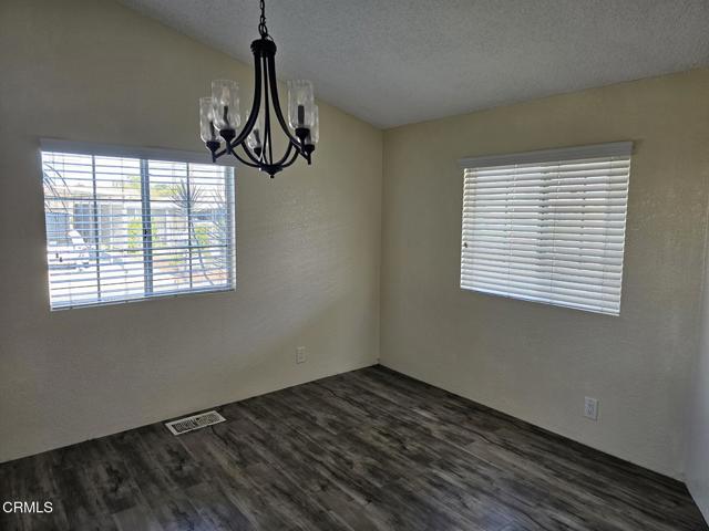 Detail Gallery Image 5 of 16 For 360 Ibsen Pl #129,  Oxnard,  CA 93033 - 3 Beds | 2 Baths