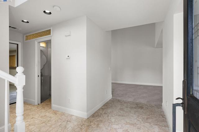 143 Shelterwood Ln, Danville CA: https://media.crmls.org/mediaz/d8f61a27-15a2-4f7e-aa34-25a2e613118f.jpg