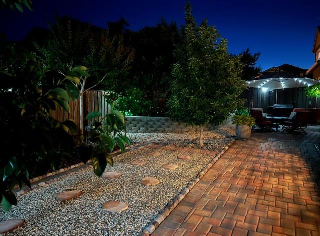 1188 Viognier Way, Gilroy CA: https://media.crmls.org/mediaz/d8f61b66-e002-4b9b-a6ee-44fbe023ca17.jpg